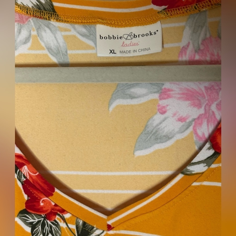 Bobbie Brooks Women’s V Neck T-Shirt White Orange Striped Tropical Floral XL - Picture 3 of 6